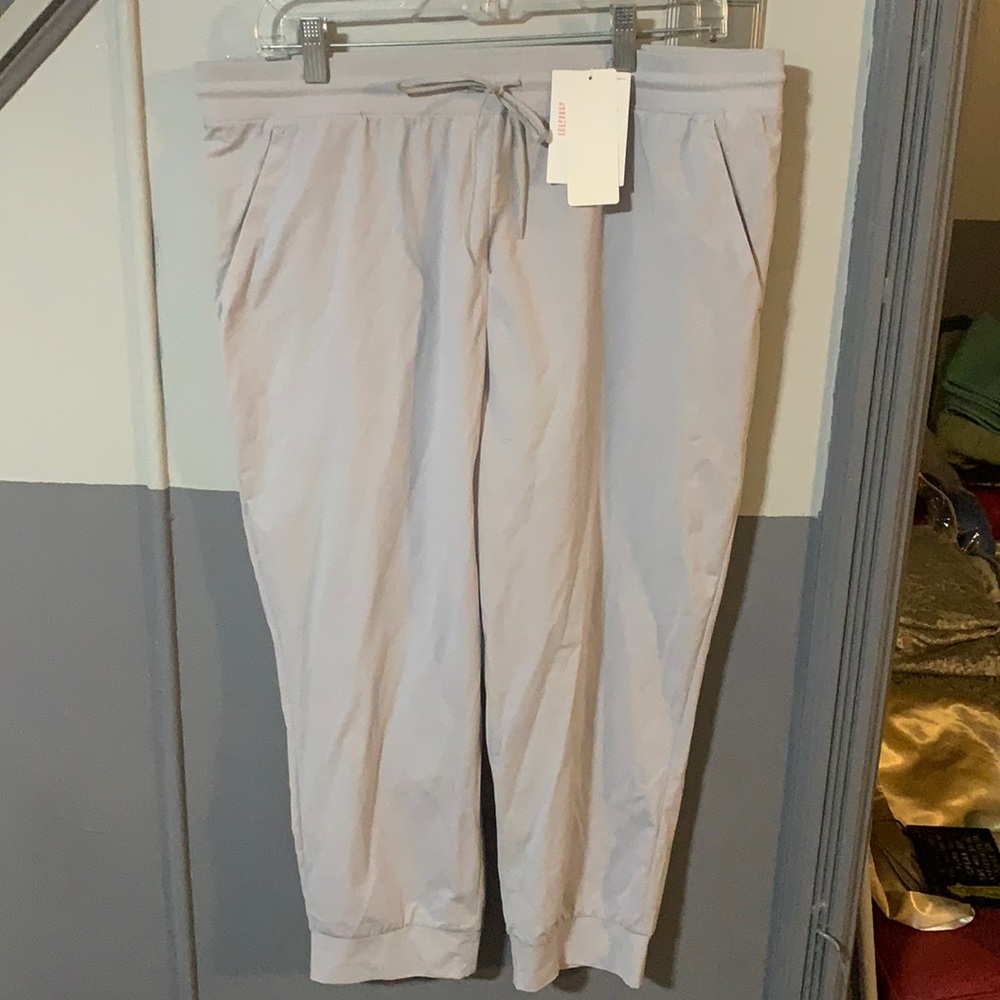 Gray drawstring capris